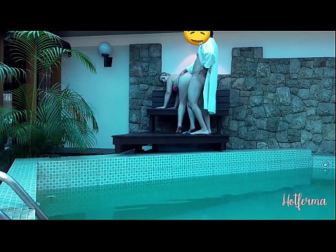 ❤️ Le patron invite la femme de chambre à la piscine, mais n'a pas pu résister à une chaude ❤️❌ Porno vk at us fr.basseyn-vsem.ru ❌️